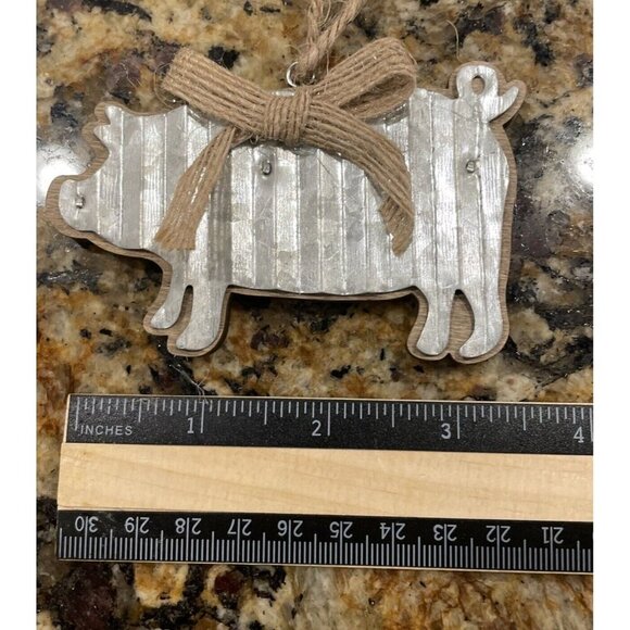 Rustic Farm Animal Ornament Metal Wood Pig‎ Christmas Holiday NEW Set Of 2 - Picture 3 of 4